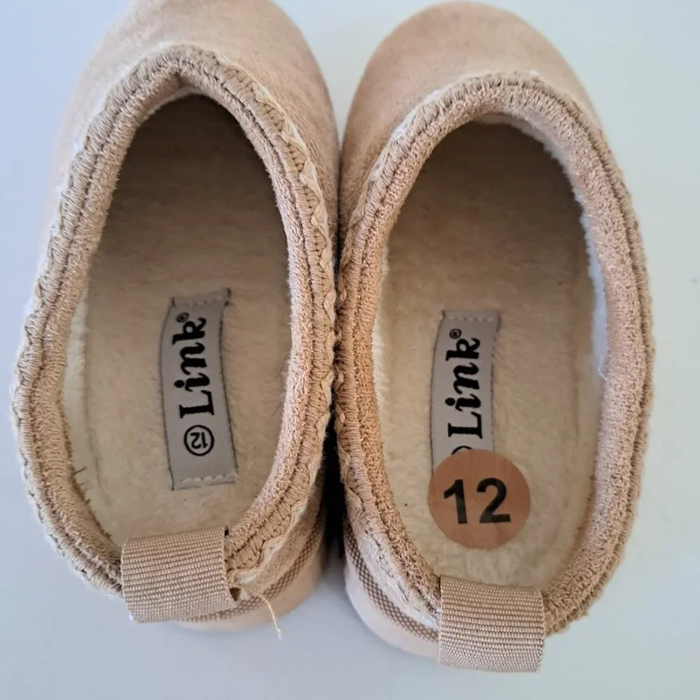 Link Girl shoes size 12 they are UGG like shoes Tan